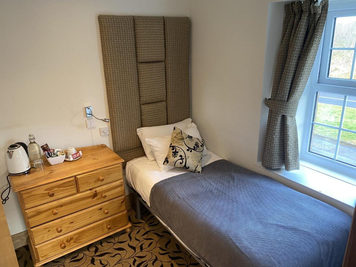 The Blue Bell Crookham Hotel Cornhill on Tweed Phòng bức ảnh