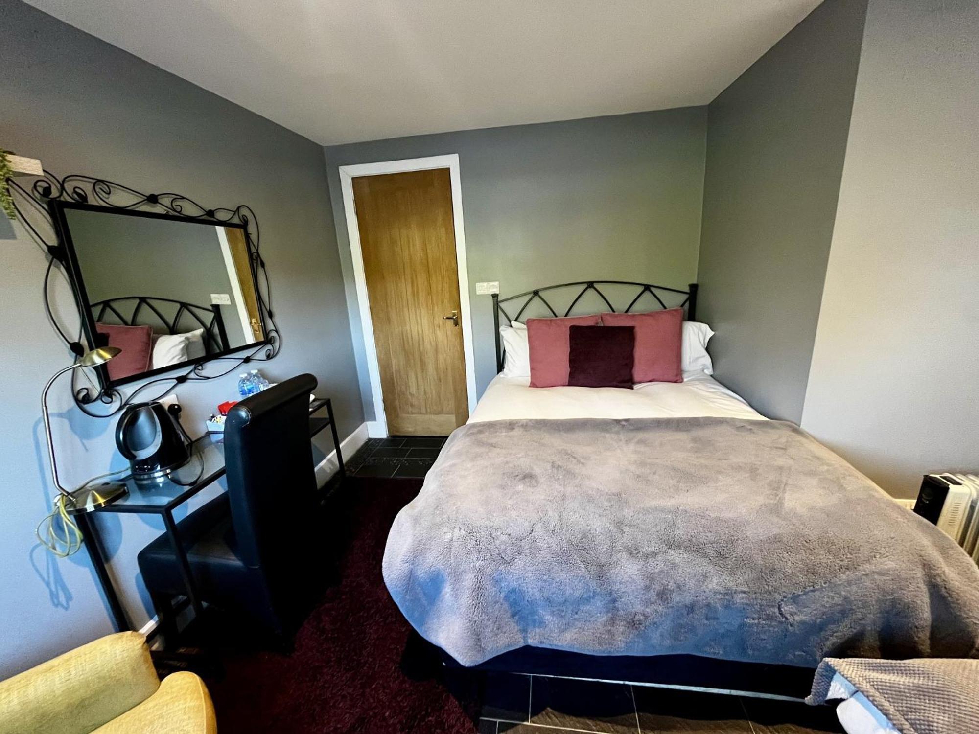 The Blue Bell Crookham Hotel Cornhill on Tweed Phòng bức ảnh